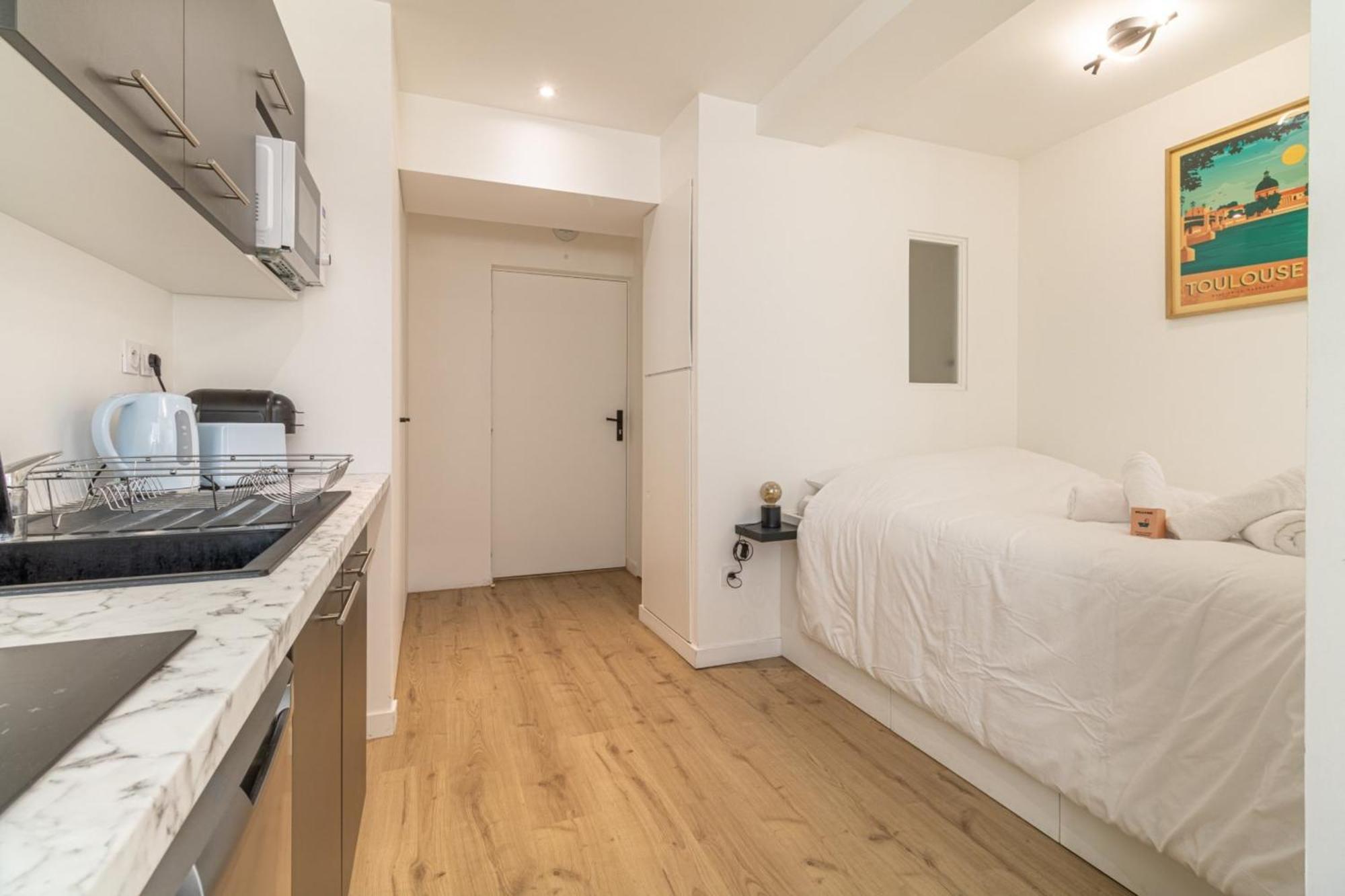 Comfortable And Quiet Studio Toulouse Bagian luar foto
